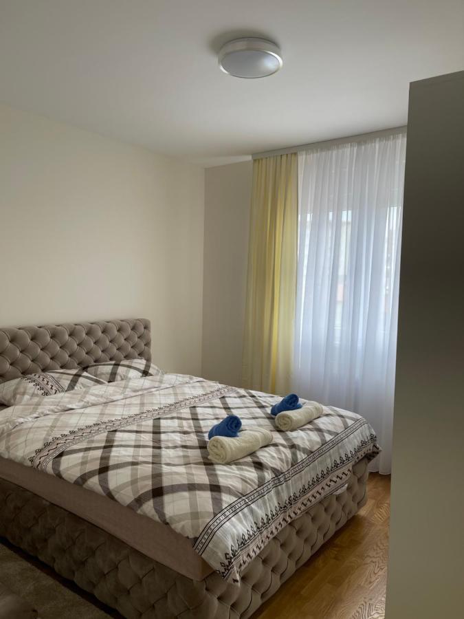 Cvetanov Trg Lux 2 Apartment Beograd Bagian luar foto