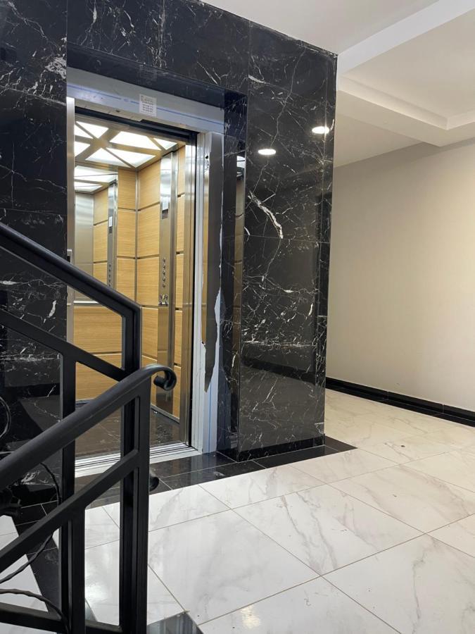 Cvetanov Trg Lux 2 Apartment Beograd Bagian luar foto